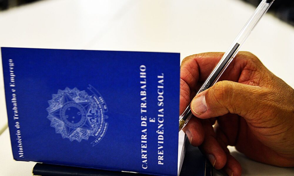 Brasil registra 66,8% de trabalhadores na previdência social, um novo recorde