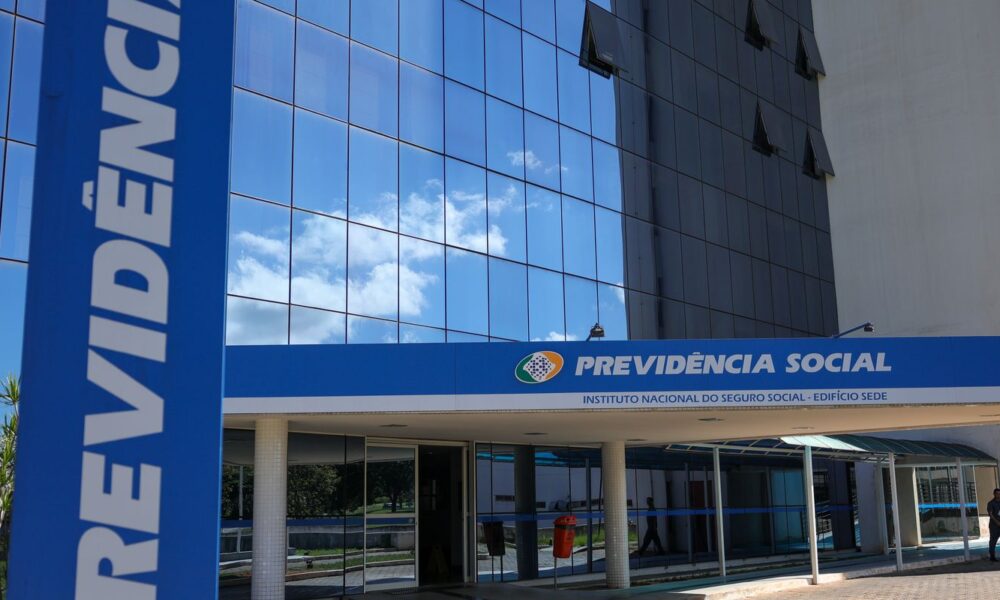 INSS interrompe concessão de novos empréstimos consignados do C6 Consig para aposentados