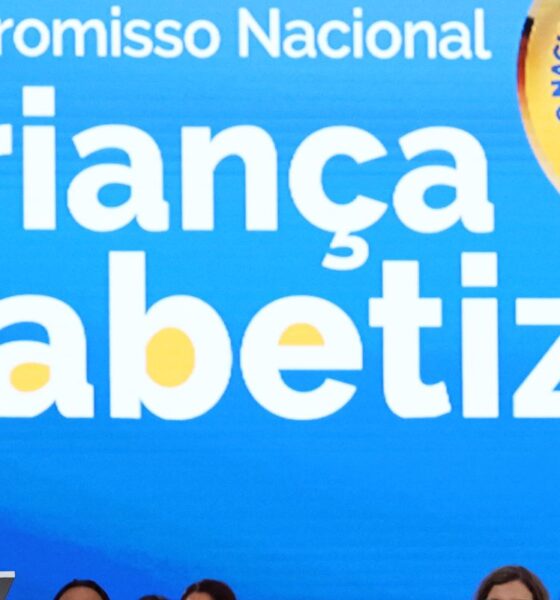 Brasil alcança meta de 66% de crianças alfabetizadas na idade adequada