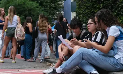 Instituto disponibiliza videoaulas de português para alunos do ensino médio