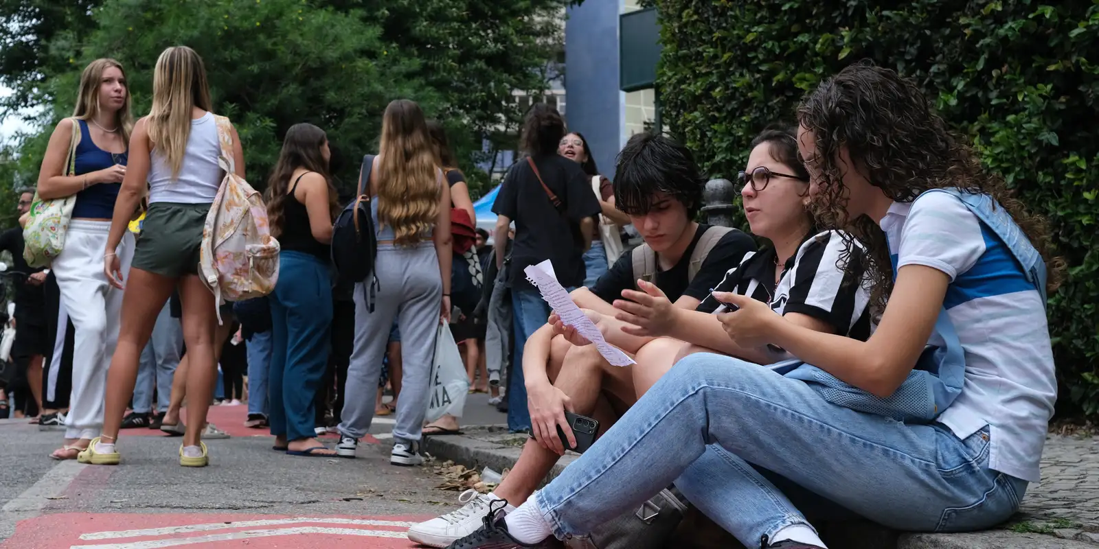 Instituto disponibiliza videoaulas de português para alunos do ensino médio