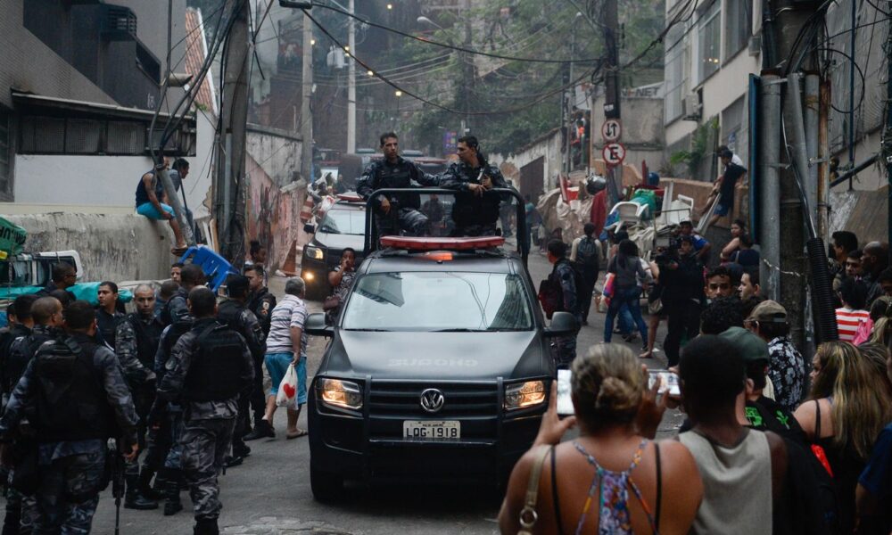 Operações policiais na Maré registram 160 mortes em uma década