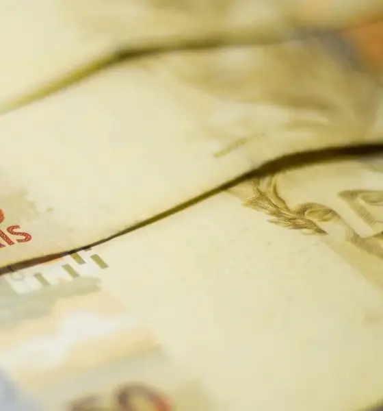 Previsão de déficit primário aumenta para R$ 59,8 bilhões devido a precatórios