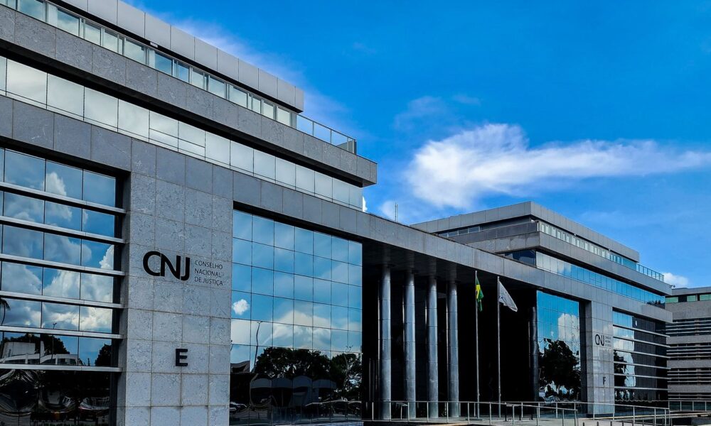 CNJ aplica aposentadoria compulsória a 126 magistrados em 20 anos
