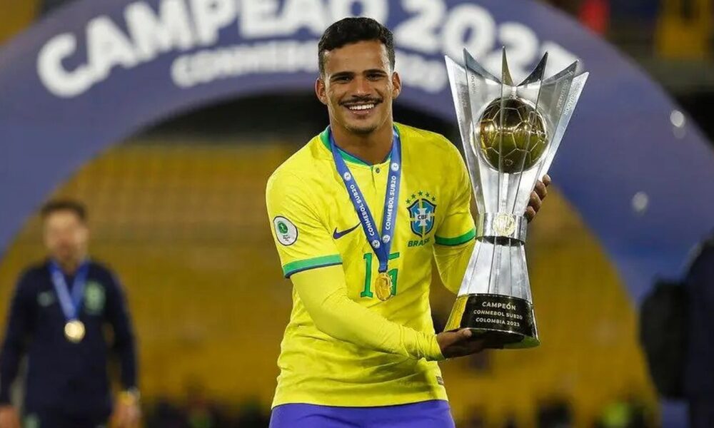 Lateral Kaiki é convocado para amistosos da seleção brasileira