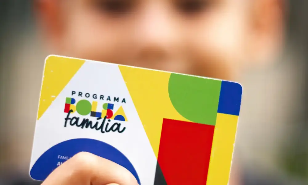Caixa Econômica Federal realiza pagamento do Bolsa Família para beneficiários com NIS final 9