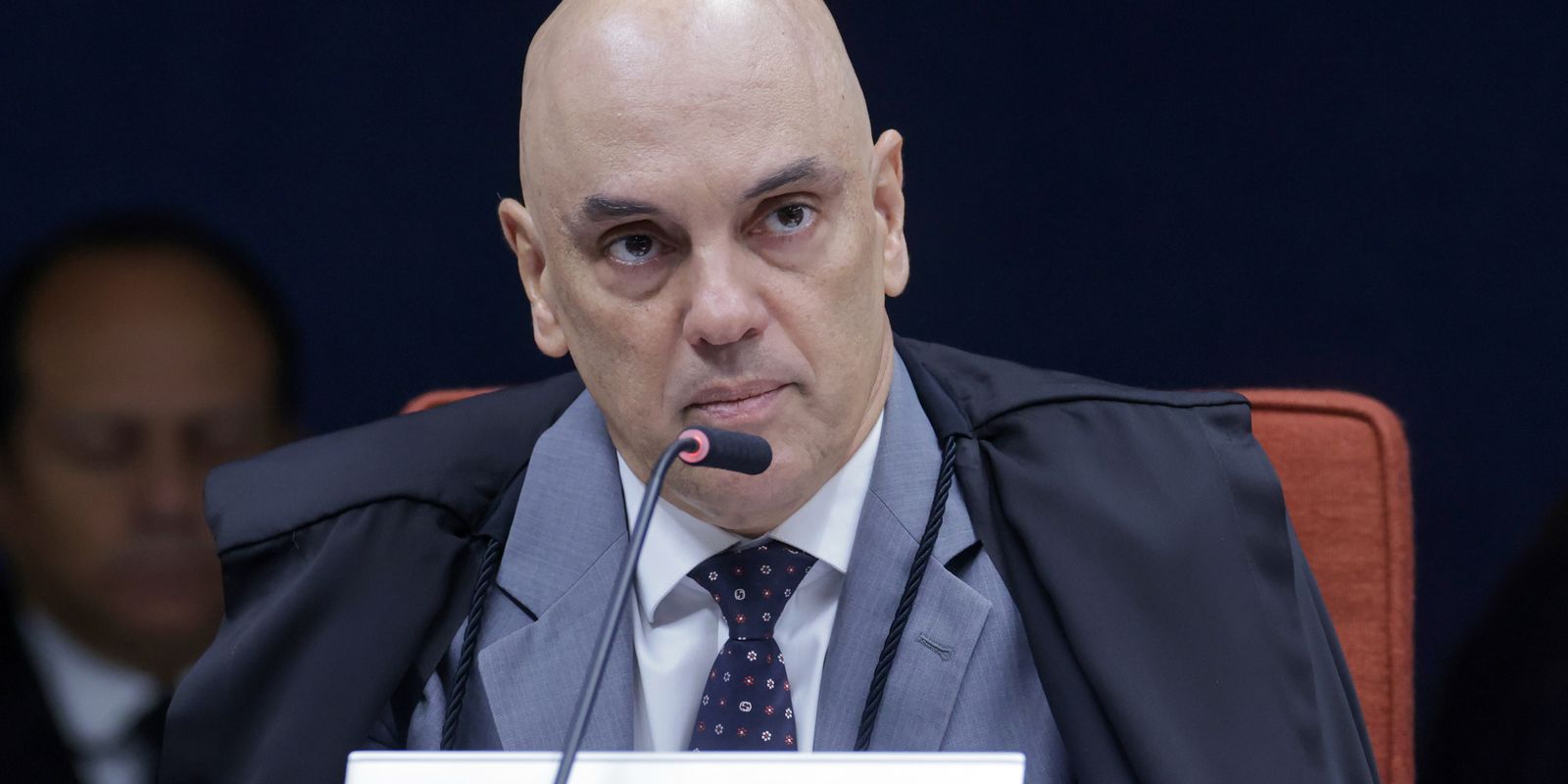 Ministro Alexandre de Moraes ordena prisão de envolvidos em tentativa de golpe