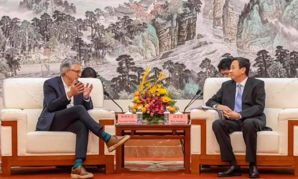 Saúde estabelece parcerias com a China para fortalecer serviços de IA no SUS