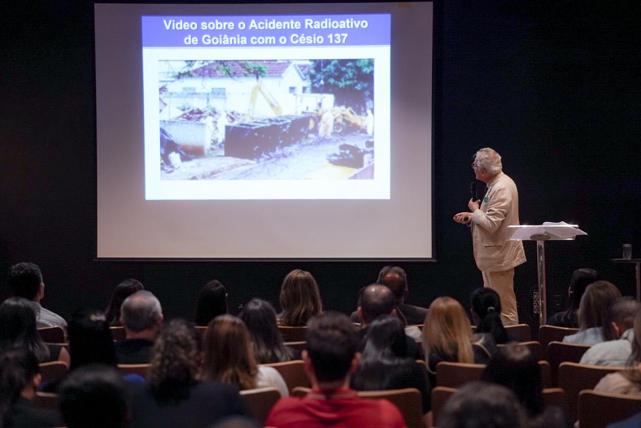 Profissionais envolvidos na crise do Césio-137 retornam ao HGG