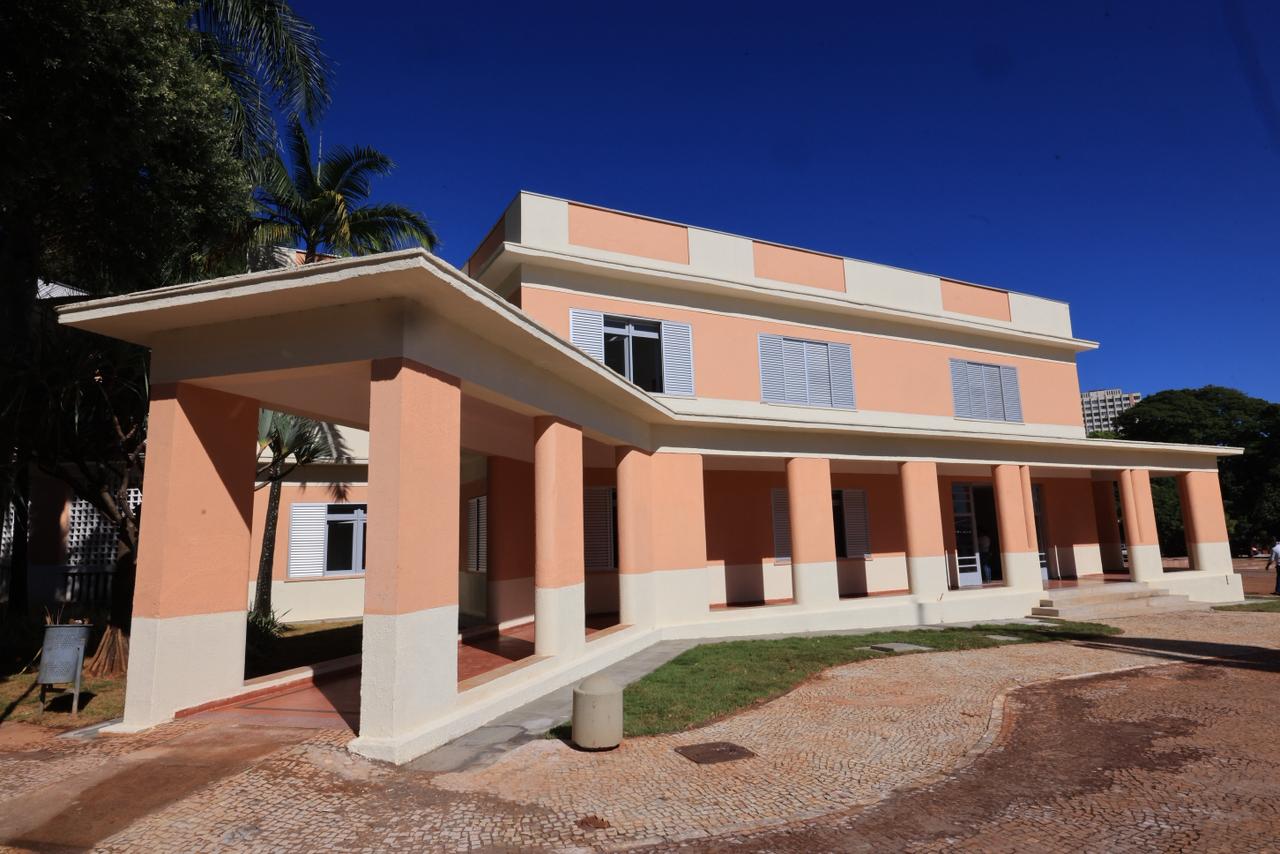 Governo conclui entrega da restauração dos prédios históricos da Praça Cívica