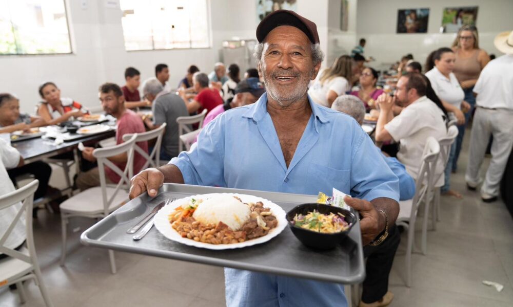 Restaurante do Bem em Niquelândia oferece 500 refeições diárias