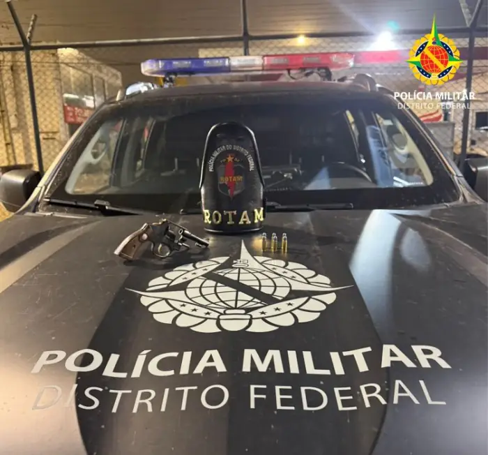 PMDF apreende revólver municiado em comércio de Taguatinga
