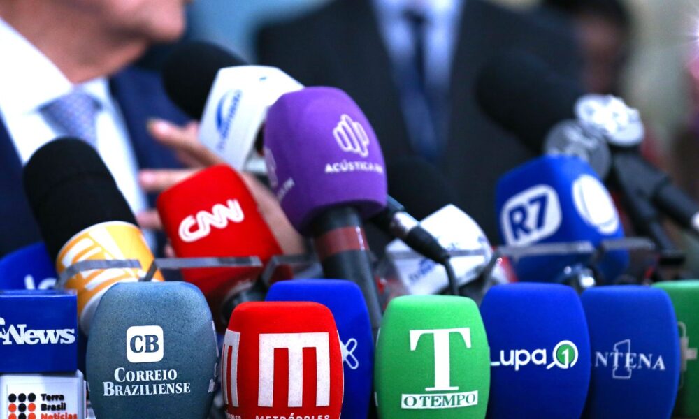 Jornalista da comunicação do Psol registra ameaças e denuncia perseguição