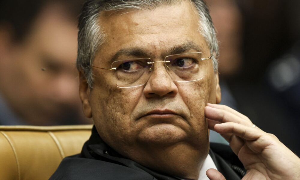 Dino revoga aposentadoria compulsória como medida disciplinar para juízes