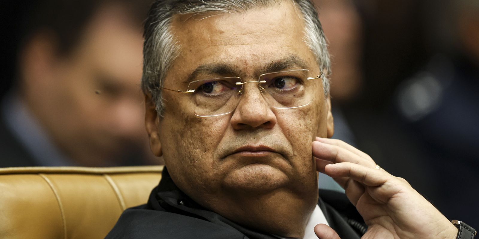 Dino revoga aposentadoria compulsória como medida disciplinar para juízes