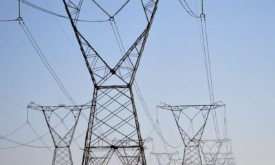 Aneel realiza leilão de cinco lotes de linhas de transmissão de energia