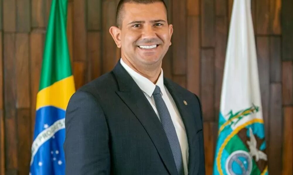 Douglas Ruas é eleito presidente da Alerj e assume a liderança do governo do Rio de Janeiro