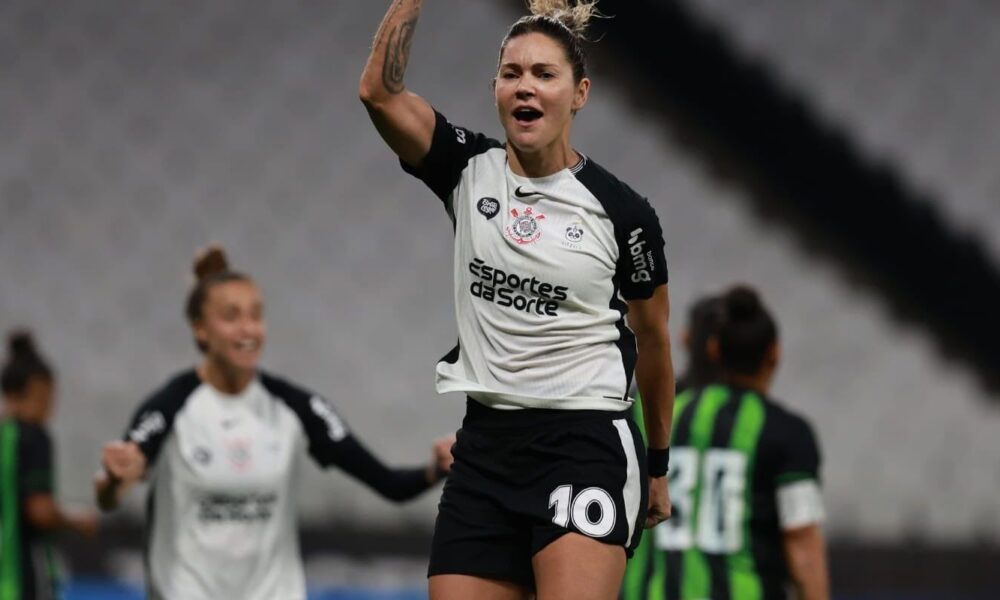 Corinthians, sob o comando de Gabi Zanotti, vence o América-MG por goleada