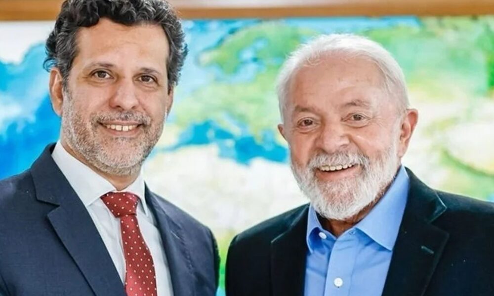 Leonardo Barchini é nomeado novo ministro da Educação por Lula