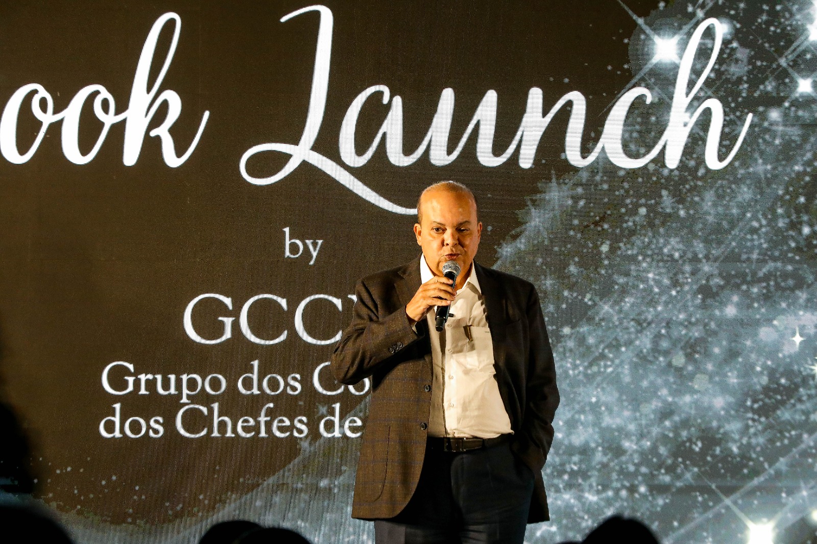 Governador participa do lançamento de livro da comunidade diplomática em homenagem ao Brasil