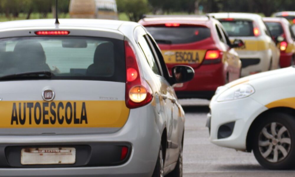 Autoescolas passam a ser regulamentadas por meio de credenciamento