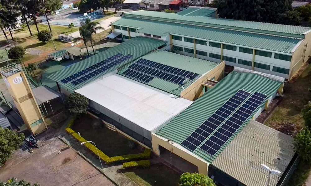 Brasília se destaca no ranking de energia solar entre as capitais e expande geração em escolas e prédios públicos