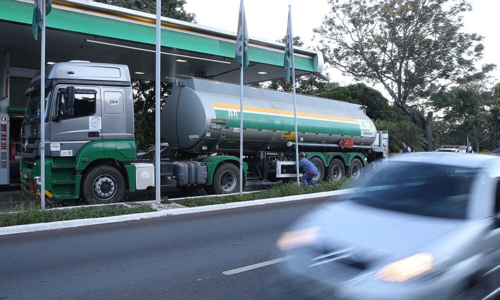 Mais de 80% dos estados aderem a subsídio a diesel importado