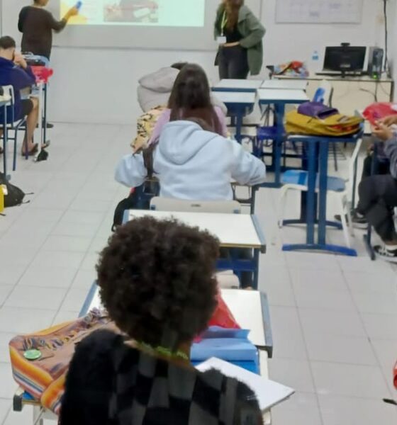 Crescimento no número de alunos de ensino superior é registrado em 2023 e 2024