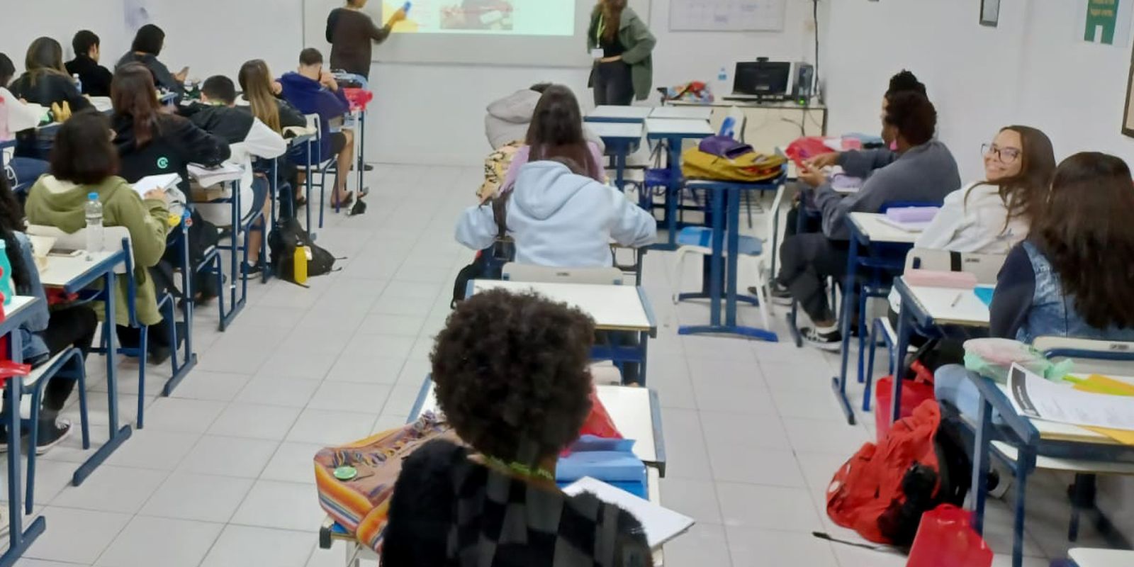 Crescimento no número de alunos de ensino superior é registrado em 2023 e 2024