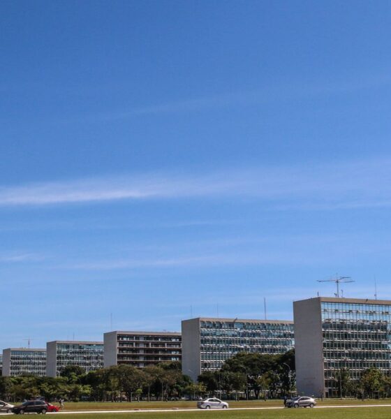 Governo bloqueia R$ 1,2 bilhão do Executivo e R$ 334 milhões em emendas