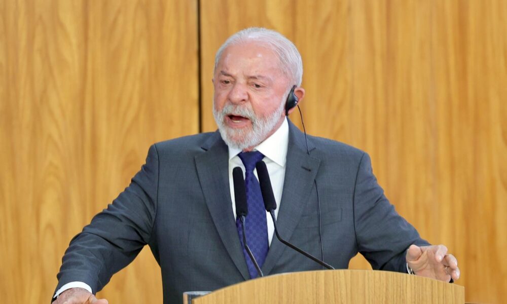 Lula desiste de viagem ao Chile; chanceler representará Brasil na posse