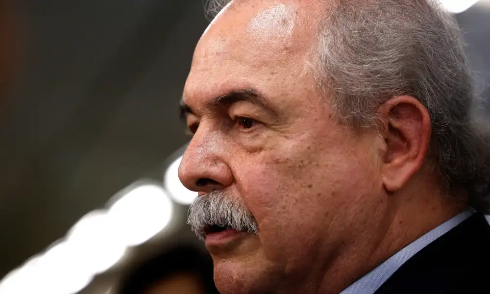 Injeção do BNDES na economia deve atingir R$ 1 bilhão por dia em 2025