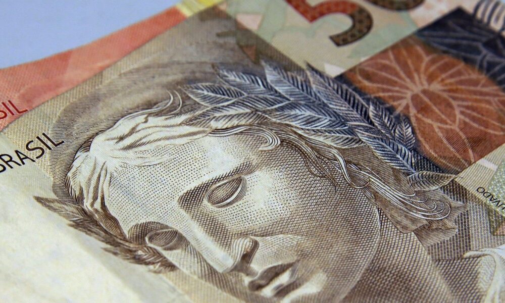 Caixa Econômica Federal libera abono salarial para nascidos em fevereiro