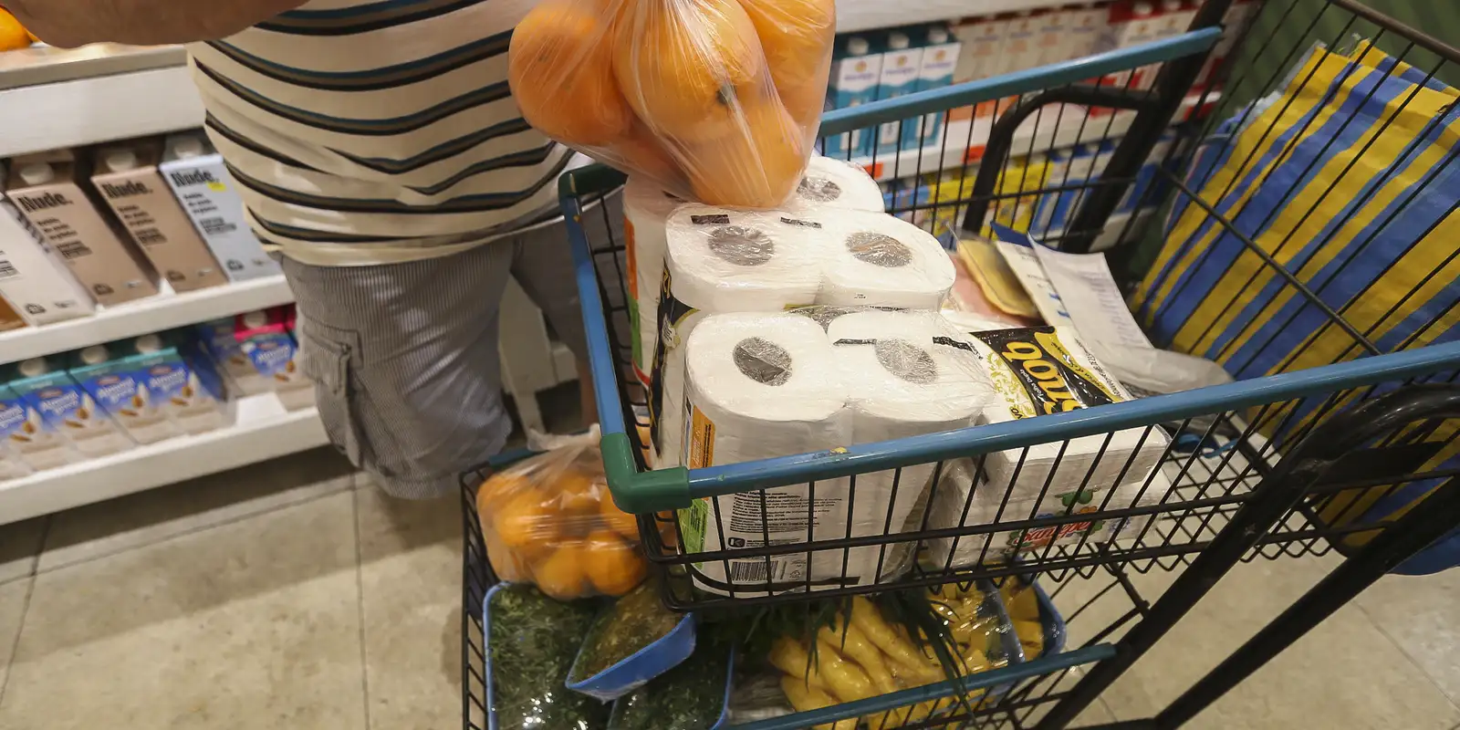 Prévia da inflação de março registra 0,44%, impulsionada por alimentos