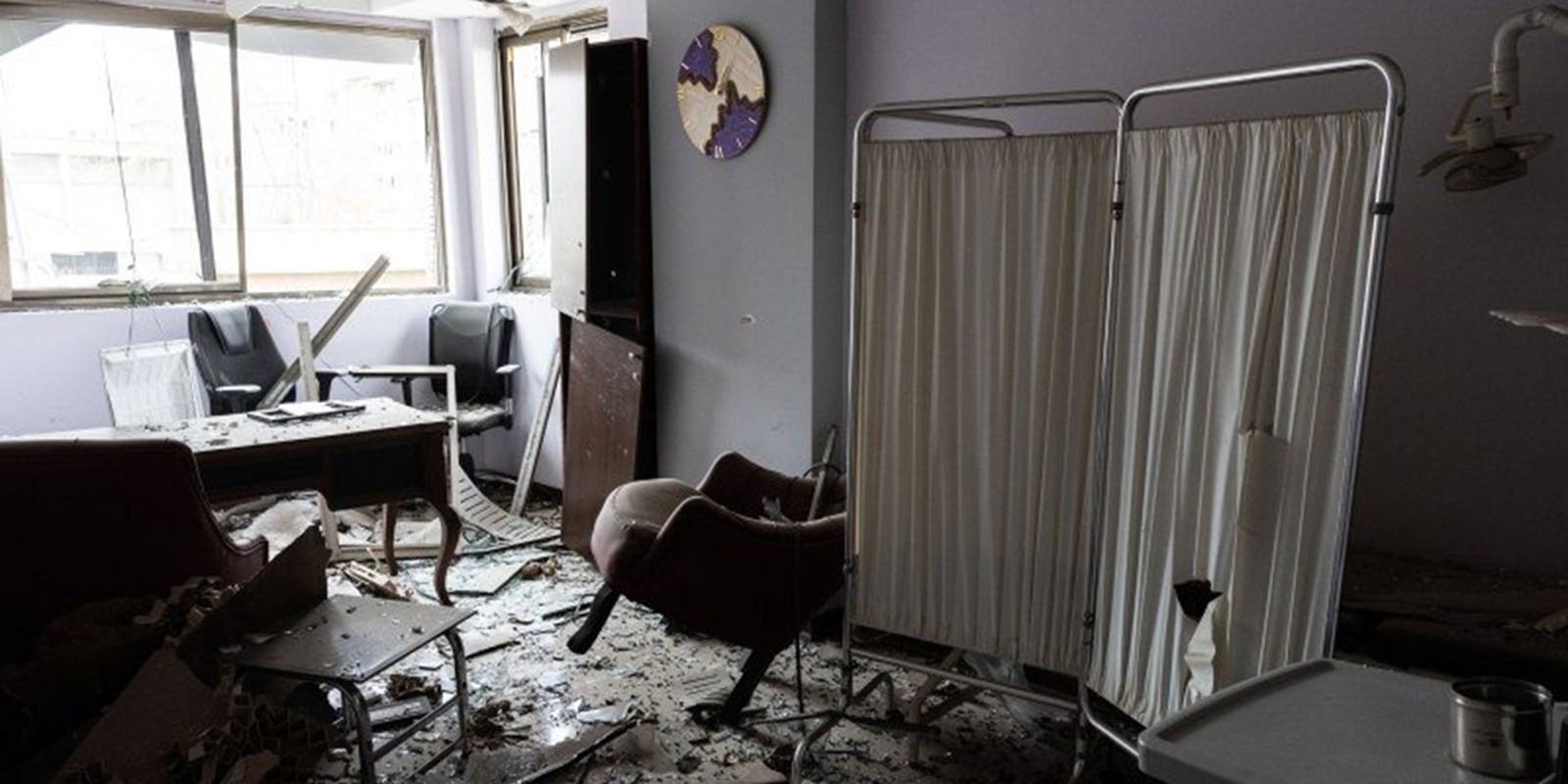 Israel e EUA realizaram ataques a quase 400 unidades de saúde no Líbano e Irã