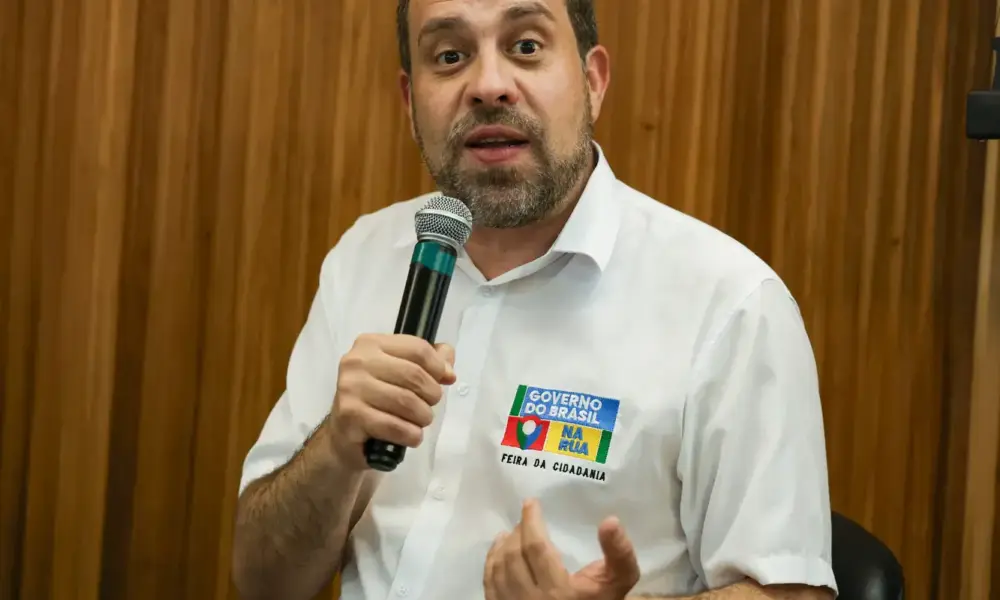 Boulos critica aumento do preço do diesel nos postos e o classifica como "banditismo"