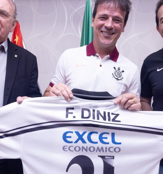 Fernando Diniz é confirmado como novo treinador do Corinthians