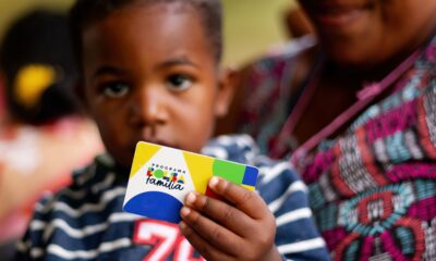 Caixa Econômica Federal realiza pagamento do Bolsa Família para beneficiários com NIS final 2