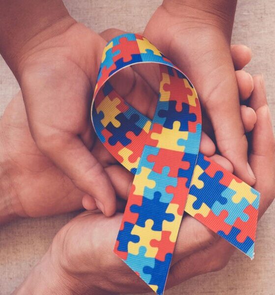 Procon oferece orientações sobre direitos no Dia Mundial do Autismo