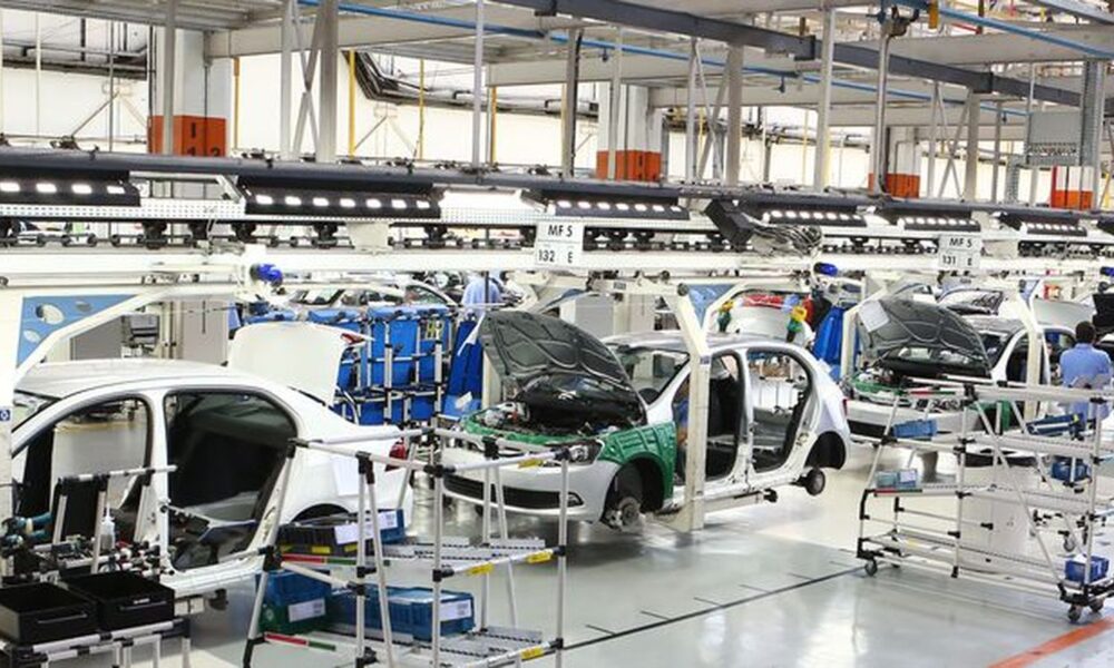 Indústria nacional registra crescimento de 0,9% em fevereiro