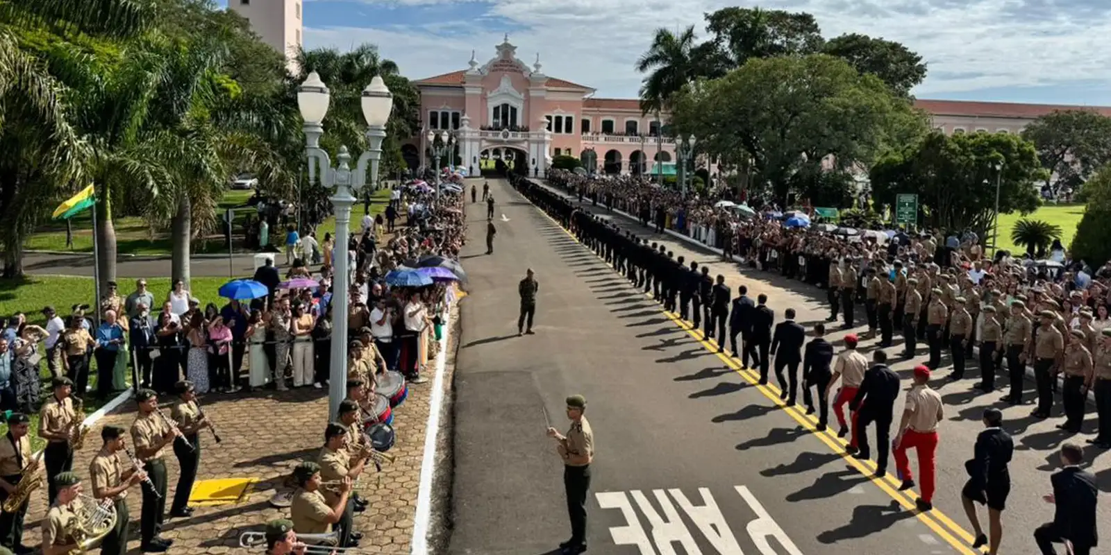 MPF pede ampliação de vagas para mulheres na Escola de Cadetes do Exército