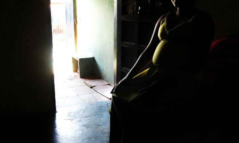 Pré-natal integral é menos frequente entre indígenas e mulheres com baixa escolaridade