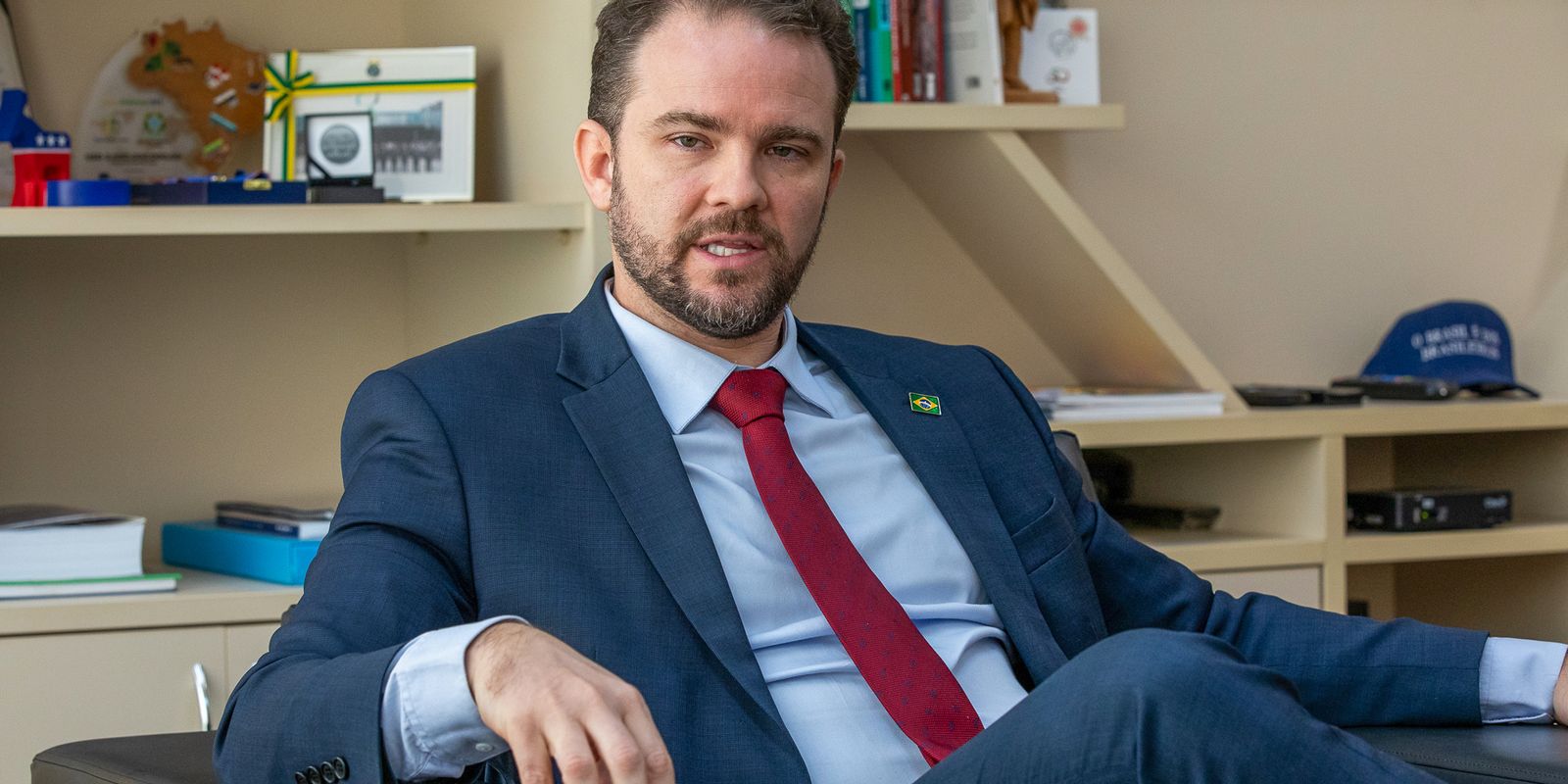 Governo analisa possibilidade de utilizar FGTS para pagamento de dívidas, afirma Durigan