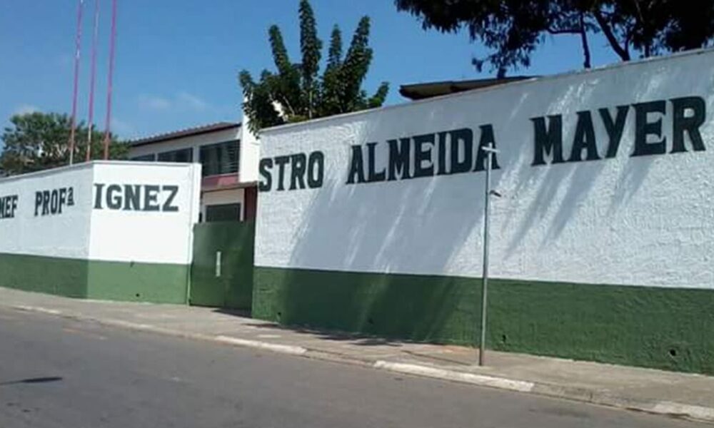 Professora é ferida em ataque a escola em Suzano