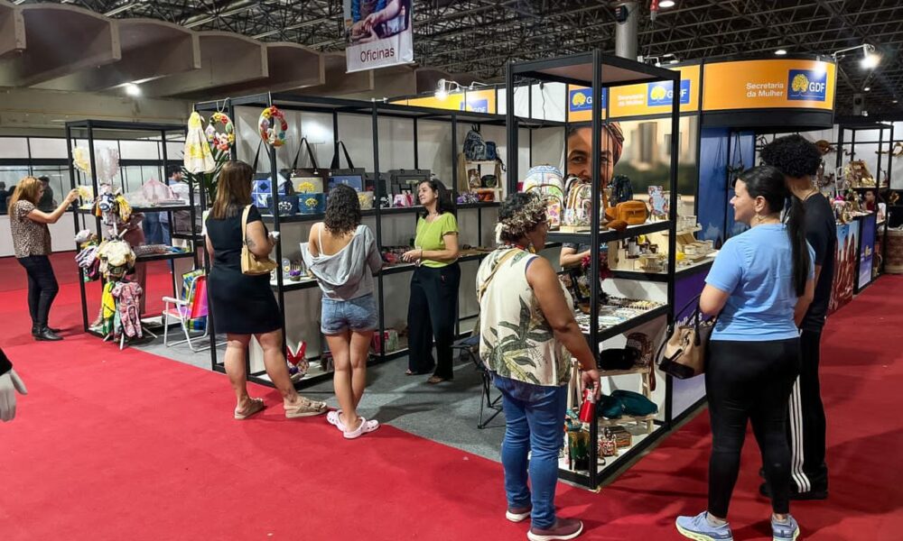 Mulheres do DF expõem produtos no 21º Salão do Artesanato