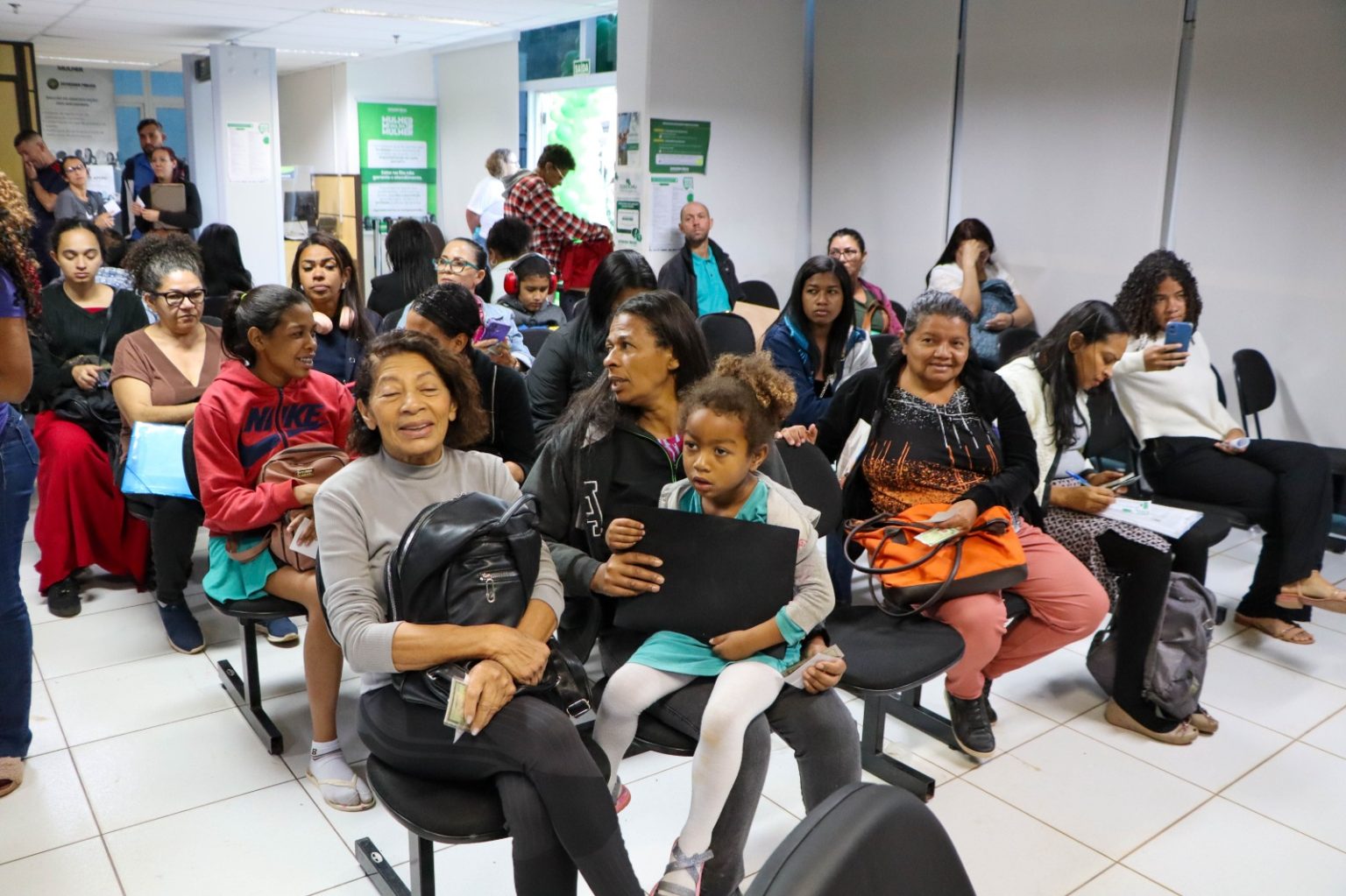 Dia da Mulher oferece serviços gratuitos a mulheres em situação de vulnerabilidade nesta terça-feira (7)