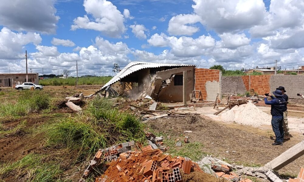 DF Legal retoma demolições de obras em Água Quente menos de 40 dias após operação anterior