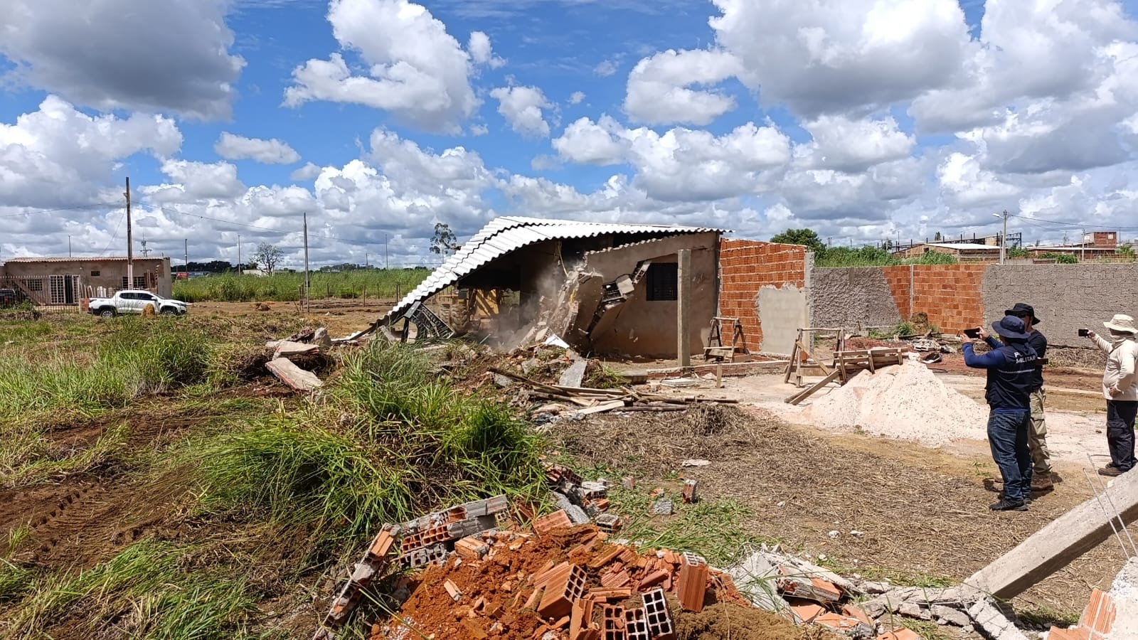 DF Legal retoma demolições de obras em Água Quente menos de 40 dias após operação anterior
