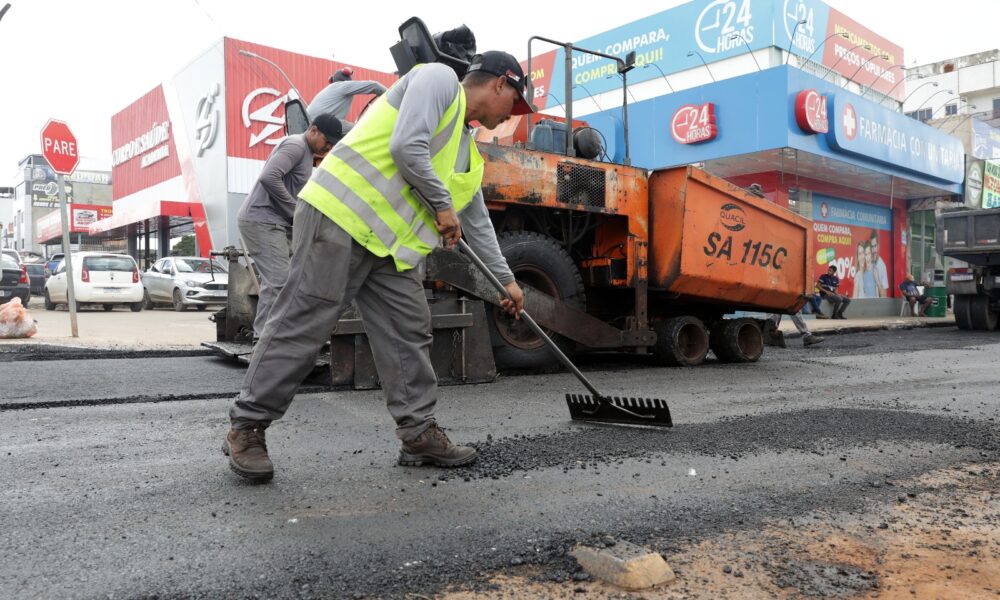 Recapeamento da Avenida Del Lago melhora mobilidade no Itapoã