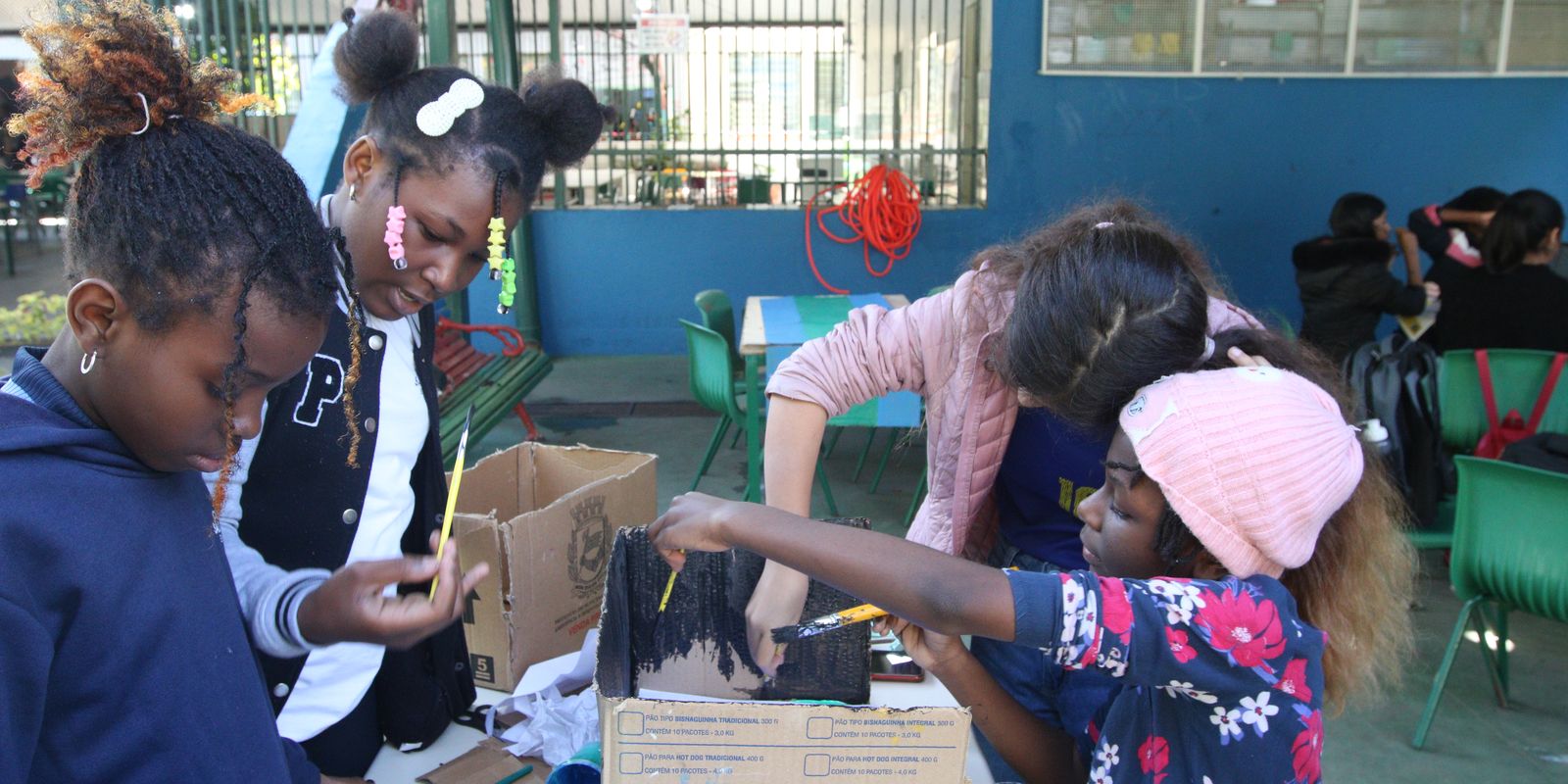 Evocar raízes culturais dos alunos transforma o ambiente de aula, afirma pesquisador